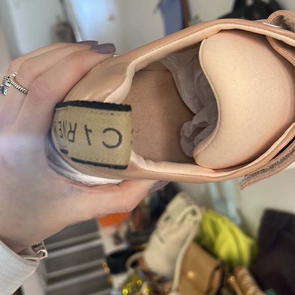 Stella McCartney tan leather Velcro sneakers - Picture 5 of 5